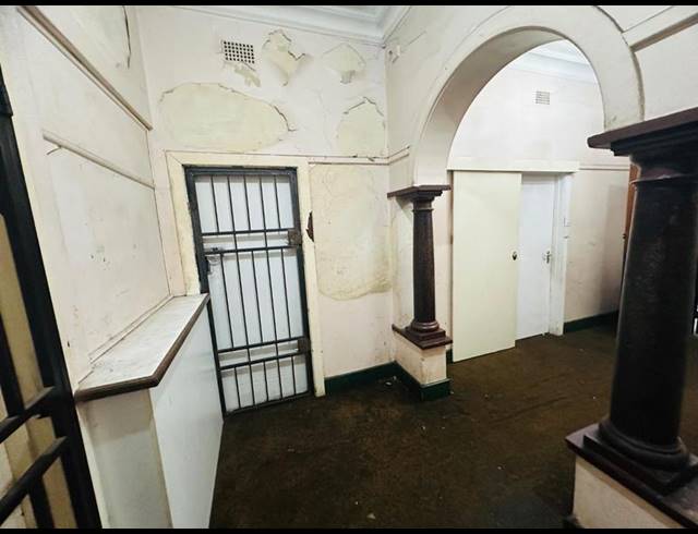 6 BEDROOM HOUSE FOR SALE IN GERMISTON STATION